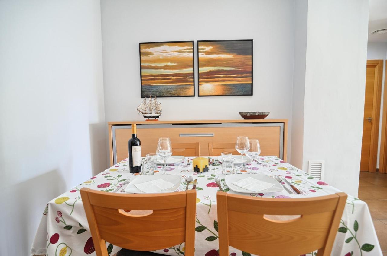 Apartamento Amplio. Vistas A La Playa Пусол Екстериор снимка