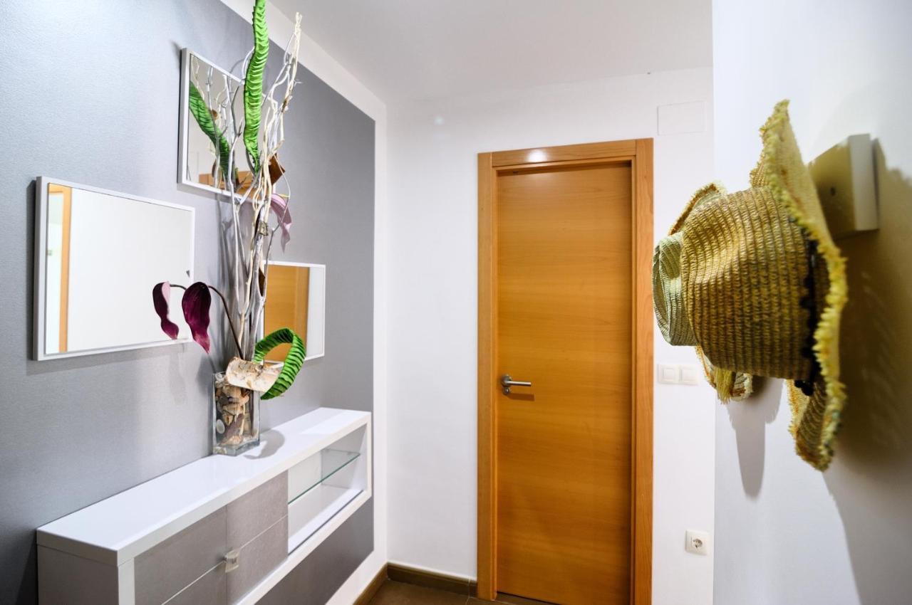 Apartamento Amplio. Vistas A La Playa Пусол Екстериор снимка