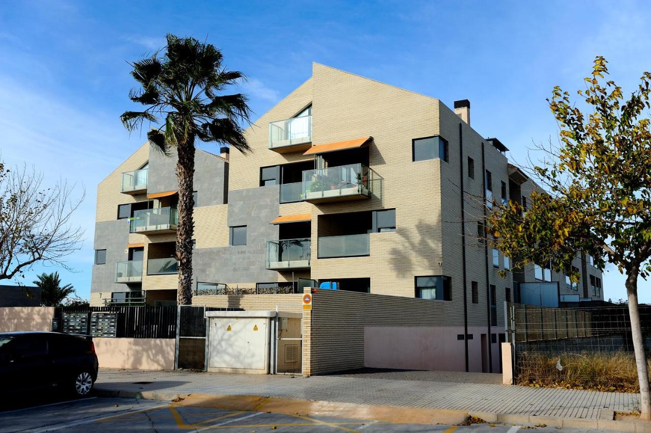 Apartamento Amplio. Vistas A La Playa Пусол Екстериор снимка