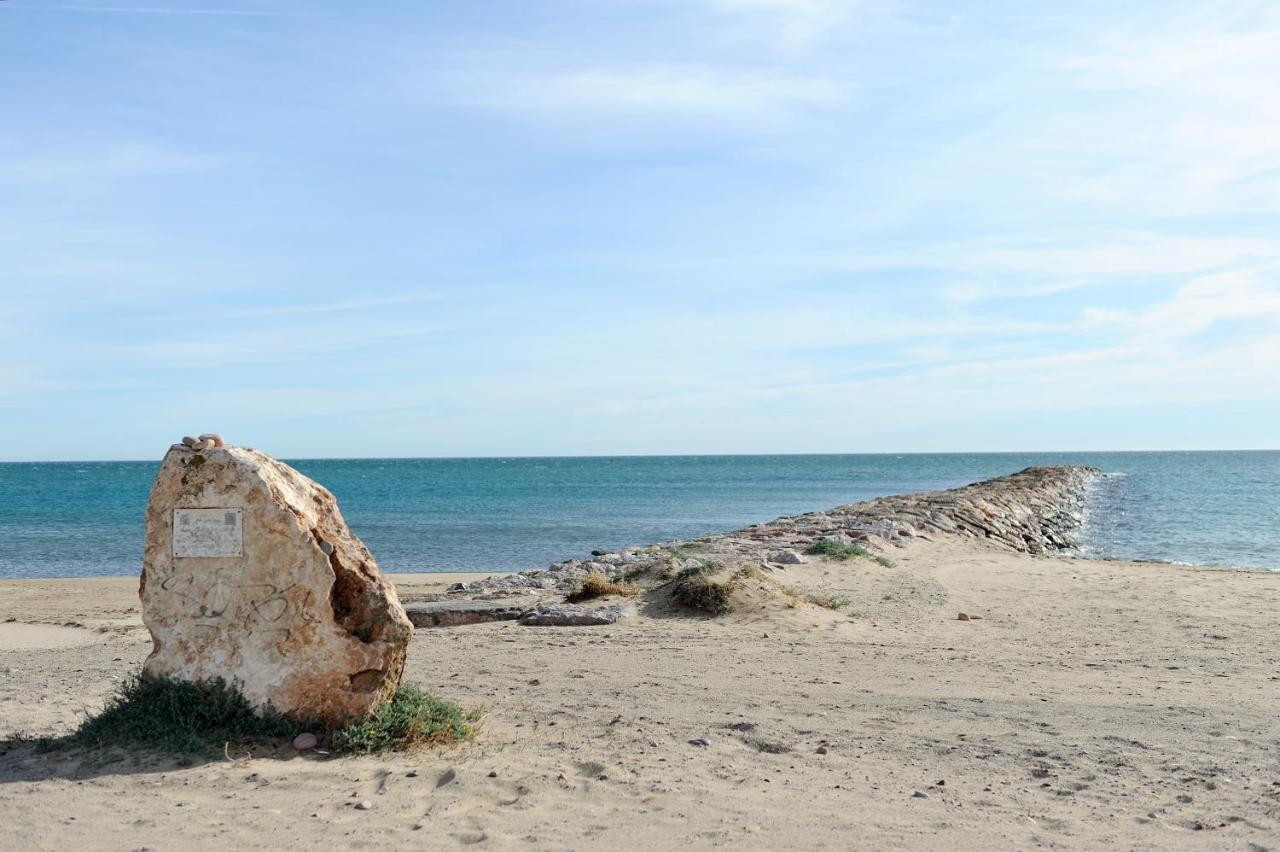 Apartamento Amplio. Vistas A La Playa Пусол Екстериор снимка