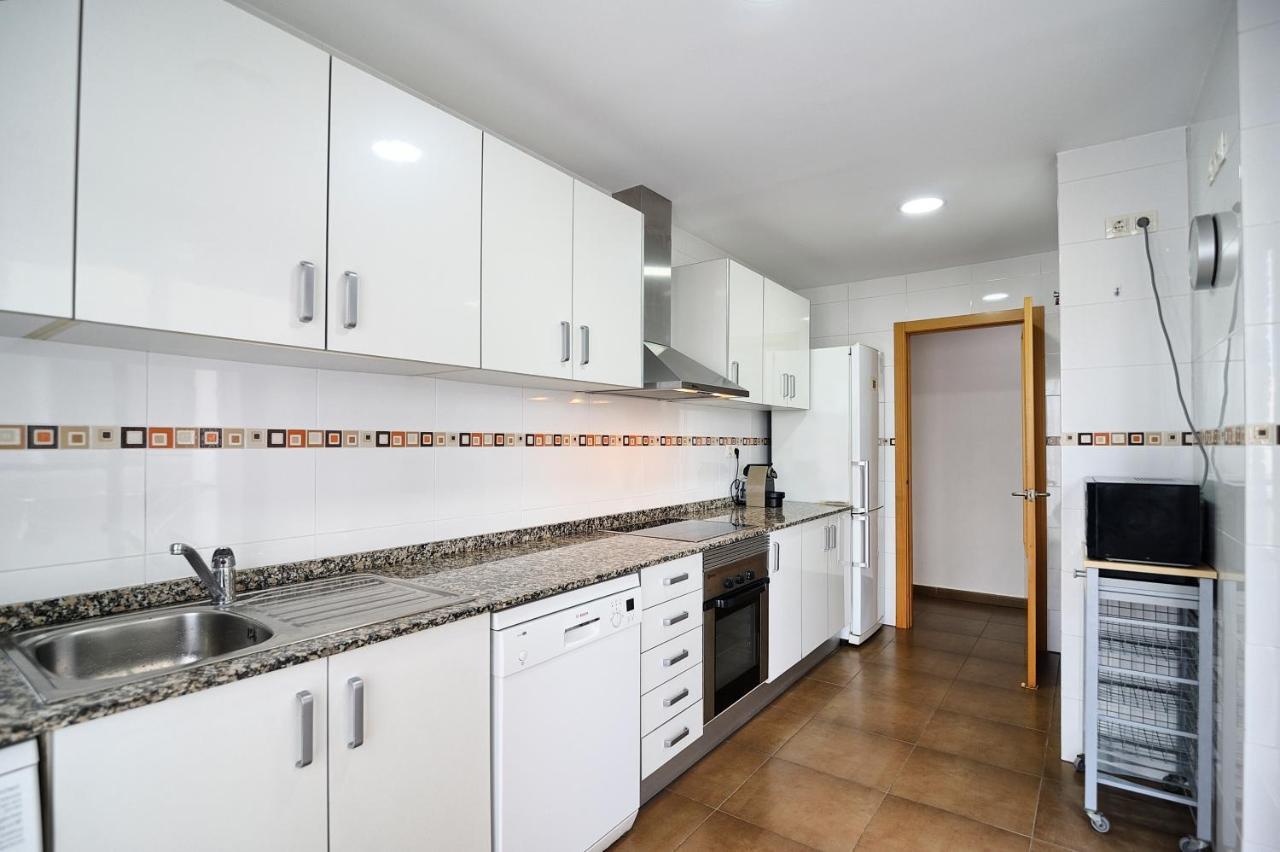 Apartamento Amplio. Vistas A La Playa Пусол Екстериор снимка