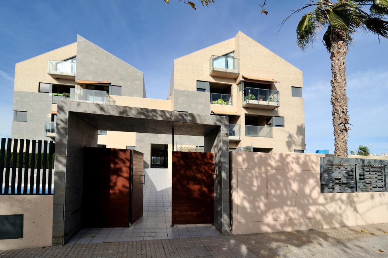 Apartamento Amplio. Vistas A La Playa Пусол Екстериор снимка